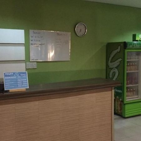 Night & Day Inn Legazpi Luaran gambar