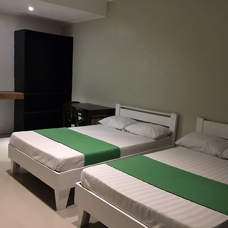 Night & Day Inn Legazpi Luaran gambar