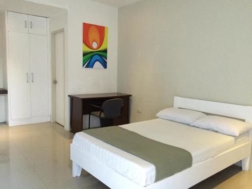 Night & Day Inn Legazpi Luaran gambar